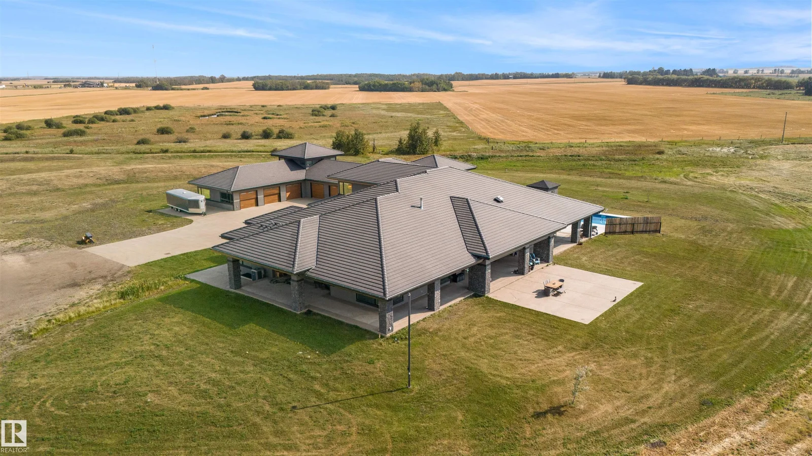 25056 TWP ROAD 492, Rural Leduc County - 5 bedroom Detached Single Family for sale