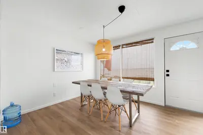 Interior photo 4 of 595 1 AV