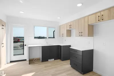Interior photo 4 of 5164 River's Edge WY NW