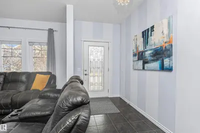 Interior photo 1 of 4613 CRABAPPLE RU SW