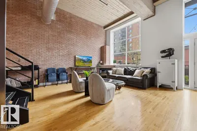 Interior photo 3 of #104 10330 104 ST NW