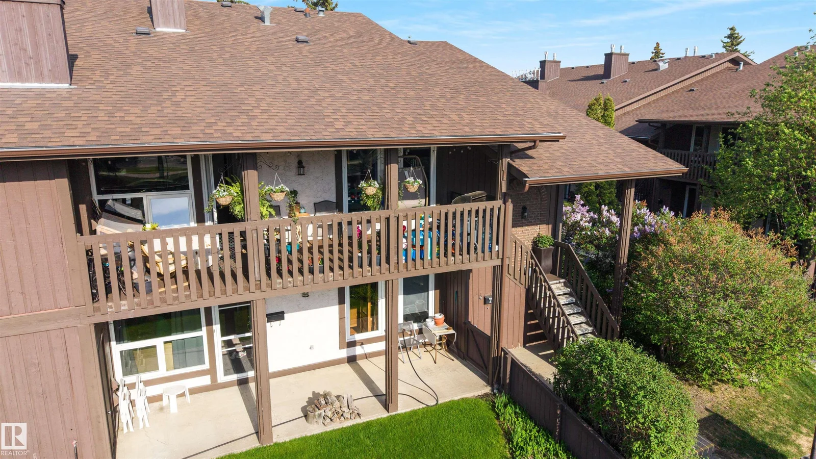 241 SURREY GARDENS GD NW, Edmonton - 3 bedroom Carriage for sale