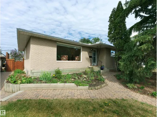 5832 114A ST NW, Edmonton - $639,900