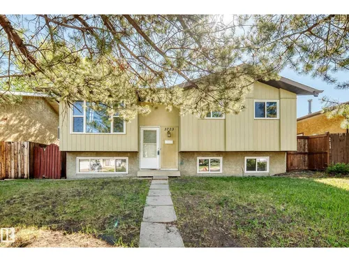 3723 63 ST NW, Edmonton - $399,000