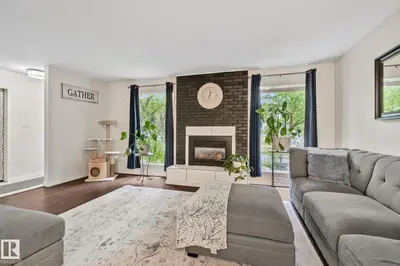 Interior photo 1 of 34 BEACON CR