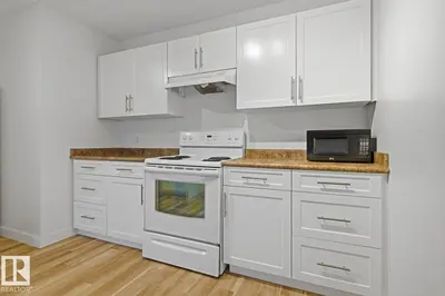 Interior photo 1 of #703 9710 105 ST NW