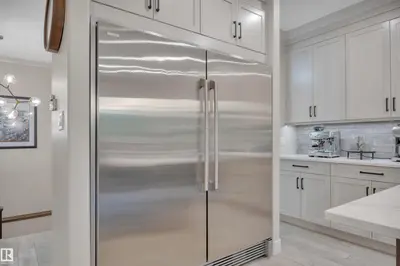 Interior photo 2 of 17 DILLWORTH CR