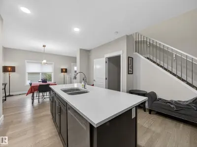 Interior photo 2 of 17 AMESBURY WD