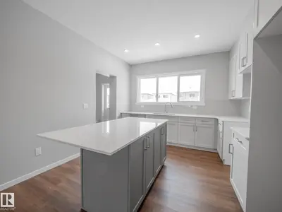 Interior photo 4 of 1090 McLeod AV