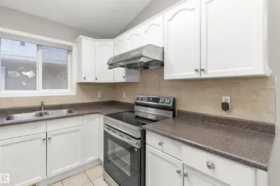 Interior photo 4 of 11517 83 ST NW