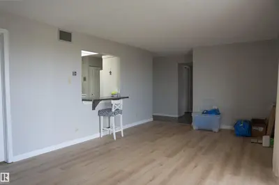 Interior photo 1 of #1703 11027 87 AV N NW
