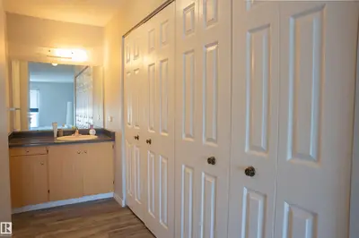 Interior photo 4 of #1703 11027 87 AV N NW
