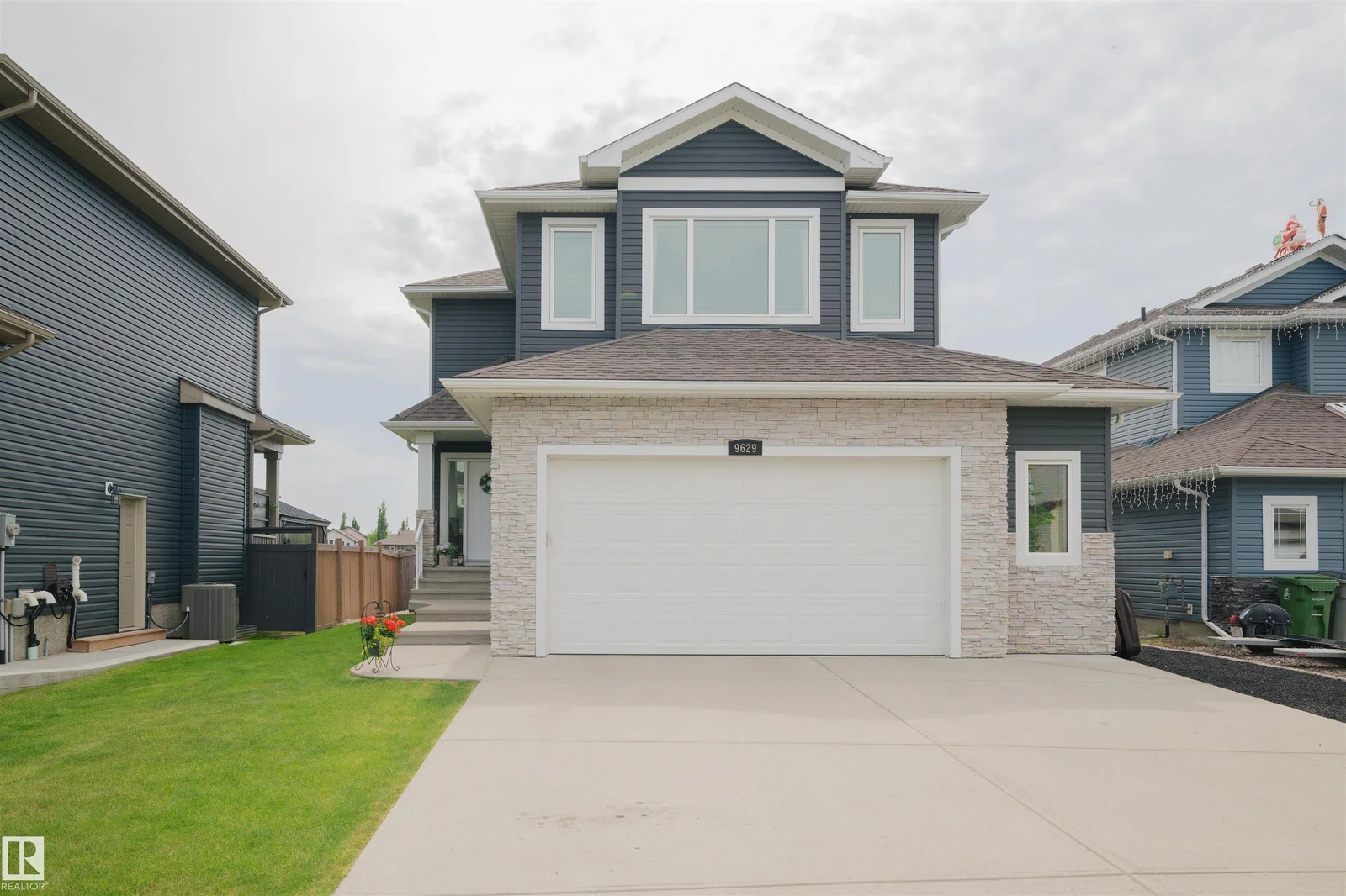 9629 106 AV, Morinville - 4 bedroom Detached Single Family for sale