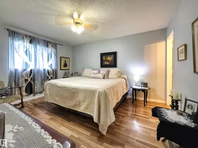 Interior photo 4 of 4721 45 ST