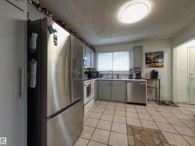 Interior photo 2 of 4721 45 ST