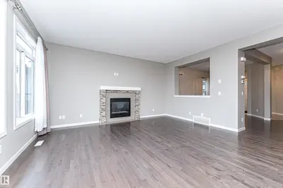 Interior photo 2 of 