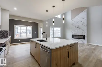 Interior photo 2 of 