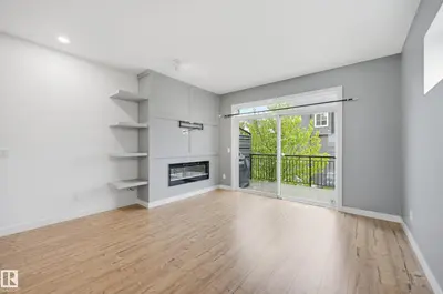 Interior photo 2 of 
