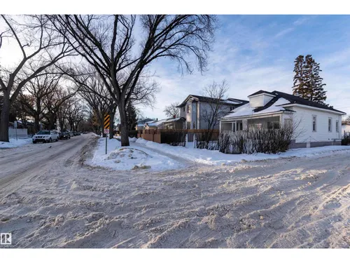 11734 87 ST NW, Edmonton - $280,000