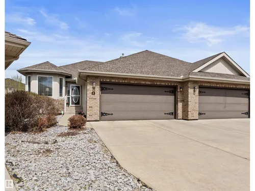 #6 10848 8 AV SW, Edmonton - $525,000