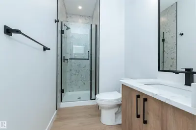 Interior photo 2 of 10946 62 AV NW