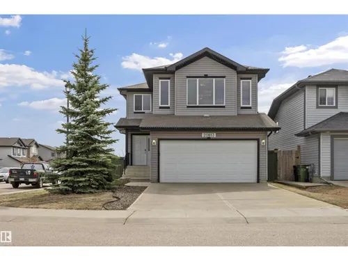 20813 96A AV NW, Edmonton - $539,900