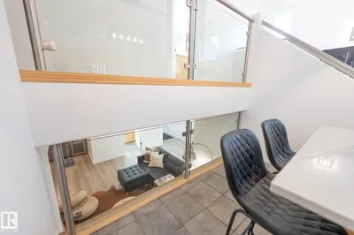 Interior photo 3 of 982 JIM COMMON DR