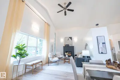 Interior photo 1 of 982 JIM COMMON DR