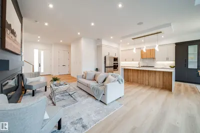 Interior photo 2 of #42 20425 93 AV NW