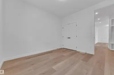 Interior photo 4 of 159 Graybriar Dr