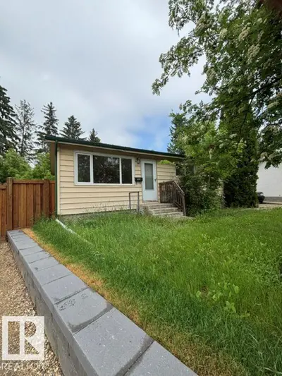 Interior photo 3 of 5316 107 ST NW