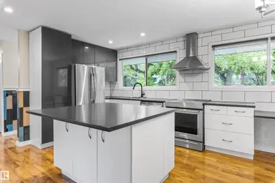 Interior photo 4 of 19 GREENWICH CR