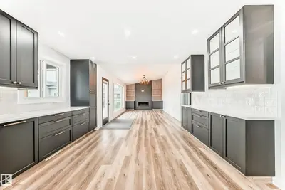 Interior photo 3 of 
