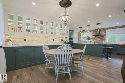 Interior photo 2 of 516 MCLEOD AV
