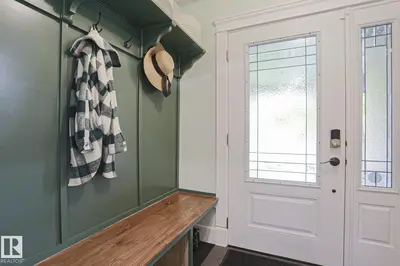 Interior photo 1 of 516 MCLEOD AV
