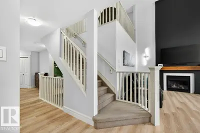 Interior photo 4 of 24 HICKORY TR