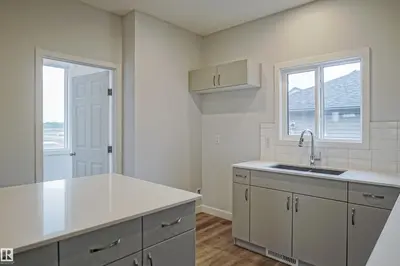 Interior photo 2 of 115 COPPERHAVEN DR