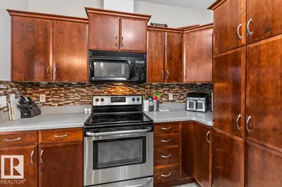 Interior photo 4 of #229 41 SUMMERWOOD BV