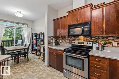 Interior photo 3 of #229 41 SUMMERWOOD BV