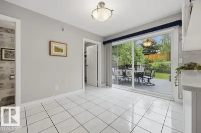 Interior photo 4 of 31 WENTWORTH CR