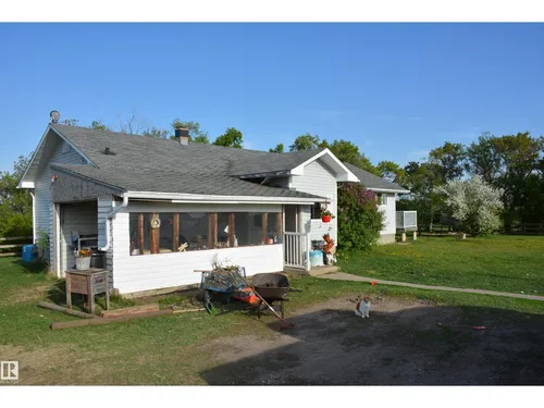 59032 Rge Rd 40, Rural Barrhead County - $395,000