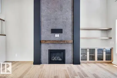 Interior photo 3 of 17 Norwyck WY