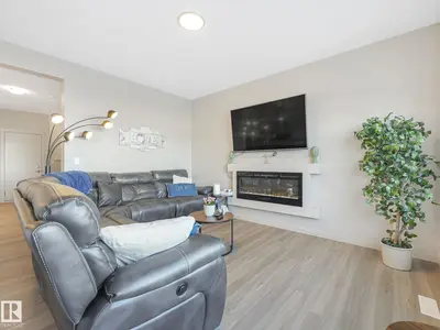 Interior photo 1 of #14 50 EDINBURGH CRT