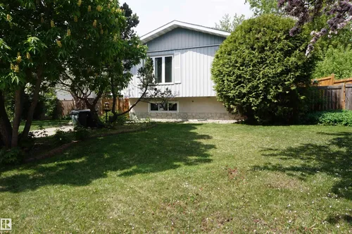 106 GREENGROVE AV, Sherwood Park - $429,000