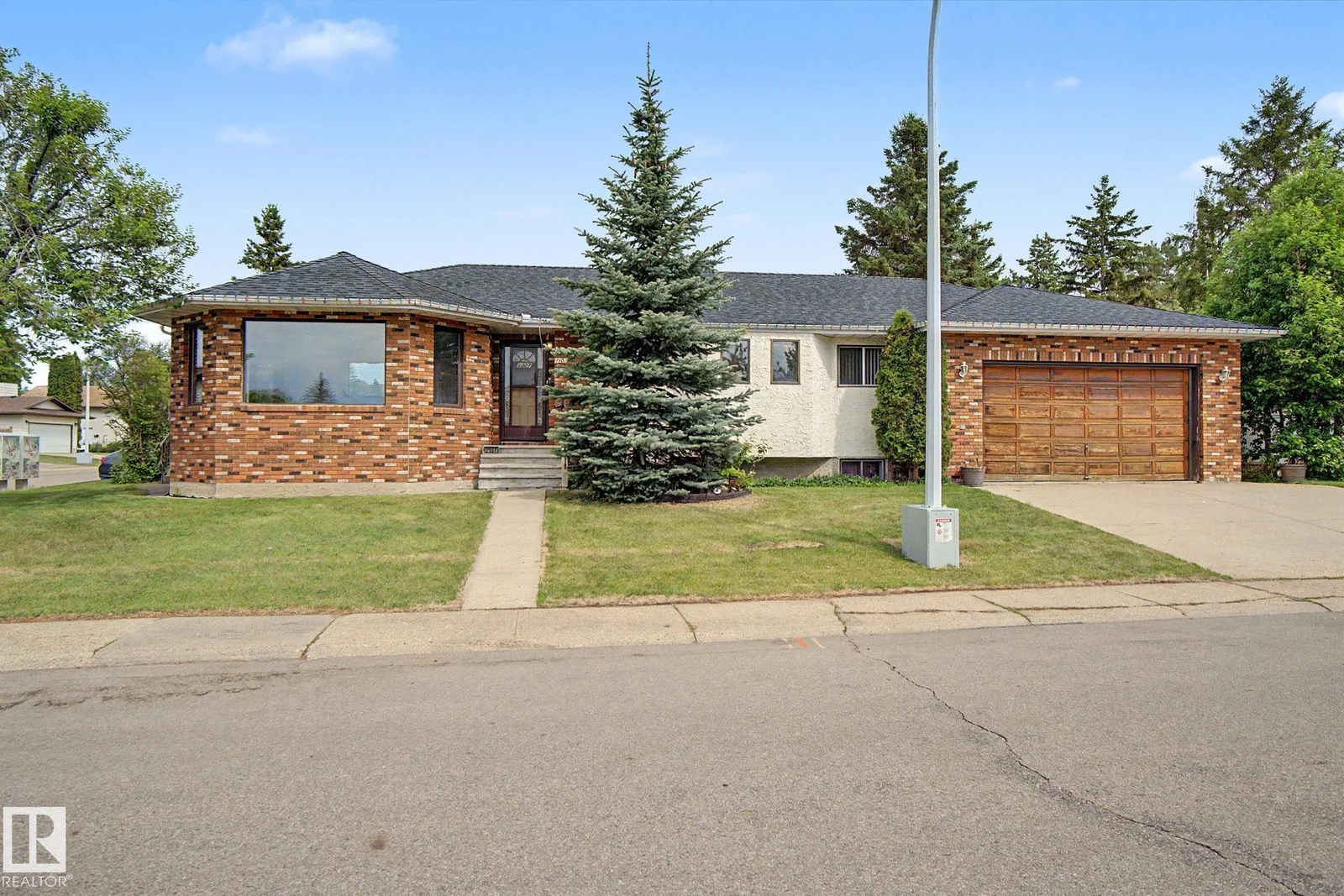2907 49 ST NW, Edmonton - 4 bedroom Detached Single Family for sale