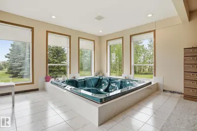Interior photo 3 of 1307 TWP ROAD 510