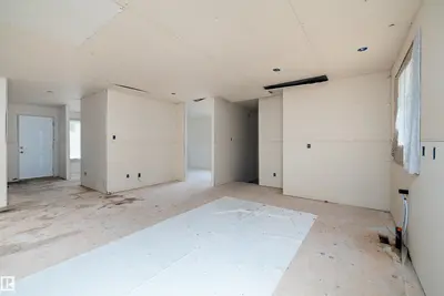 Interior photo 2 of 81 NOOTKA RD