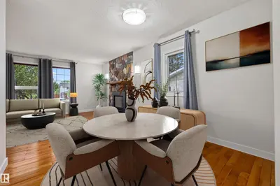 Interior photo 2 of 4 BENNETT PL