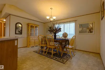 Interior photo 2 of 55101 RGE ROAD 274