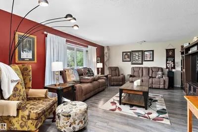 Interior photo 4 of 48237 RGE RD 240